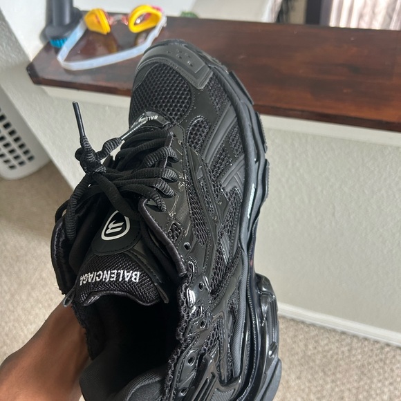 used but comes with box and accessories - Picture 4 of 5